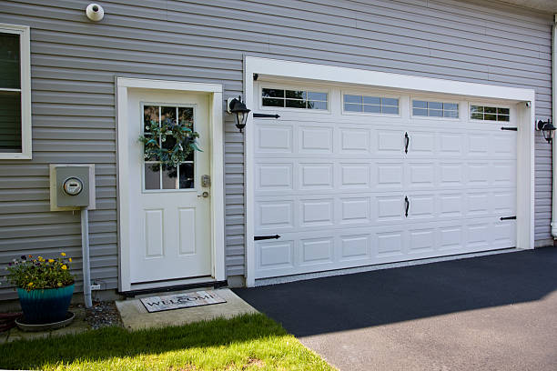 24/7 Emergency Garage Door Panel Replacement experts in The Hills, NJ